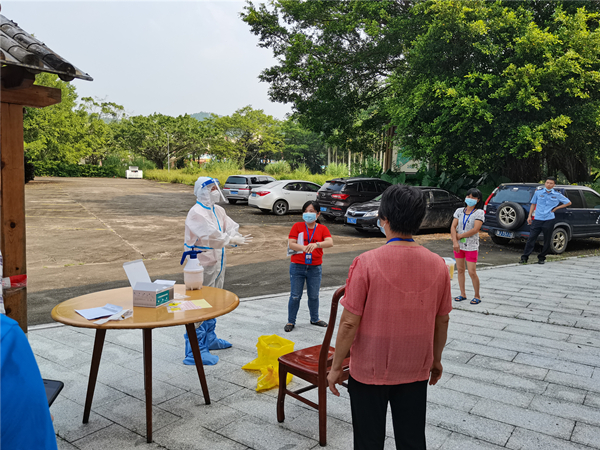 7.市疾控中心對(duì)隔離酒店工作人員進(jìn)行培訓(xùn)_副本.jpg